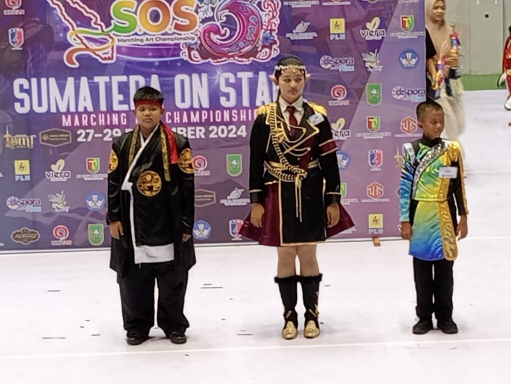 WhatsApp-Image-2024-12-30-at-13.36.39-1-1024x771 Pembagian Hadiah Pemenang Sumatera on Stage Marching Art Championship III 2924