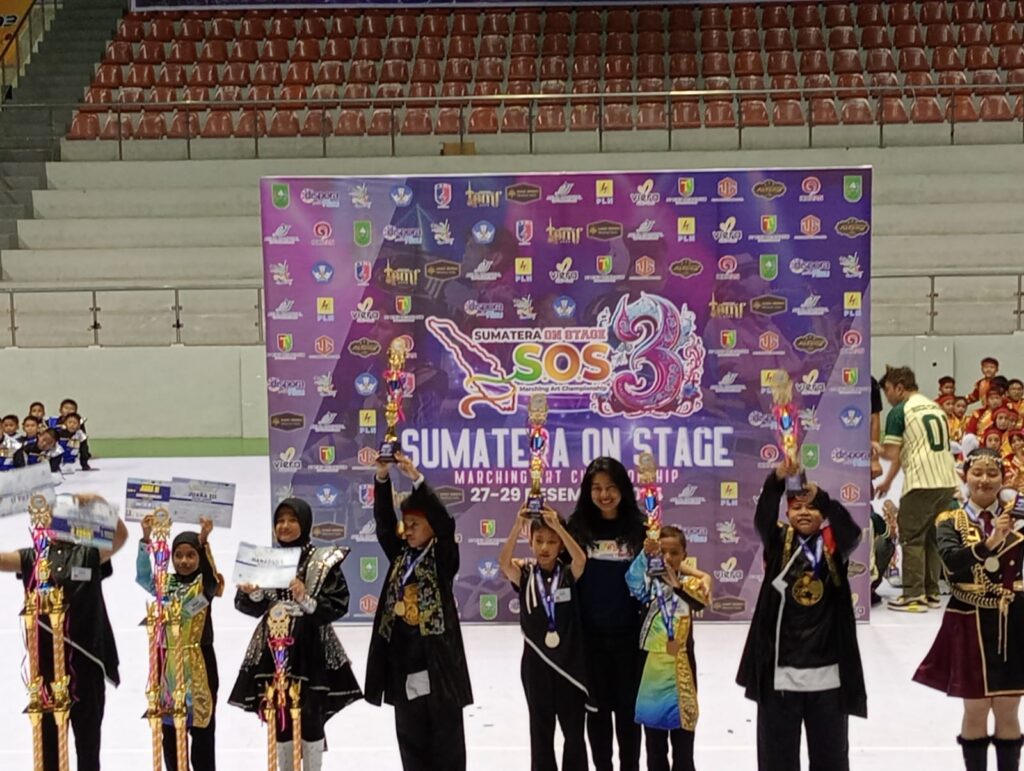 WhatsApp-Image-2024-12-30-at-13.36.39-2-1024x771 Pembagian Hadiah Pemenang Sumatera on Stage Marching Art Championship III 2924