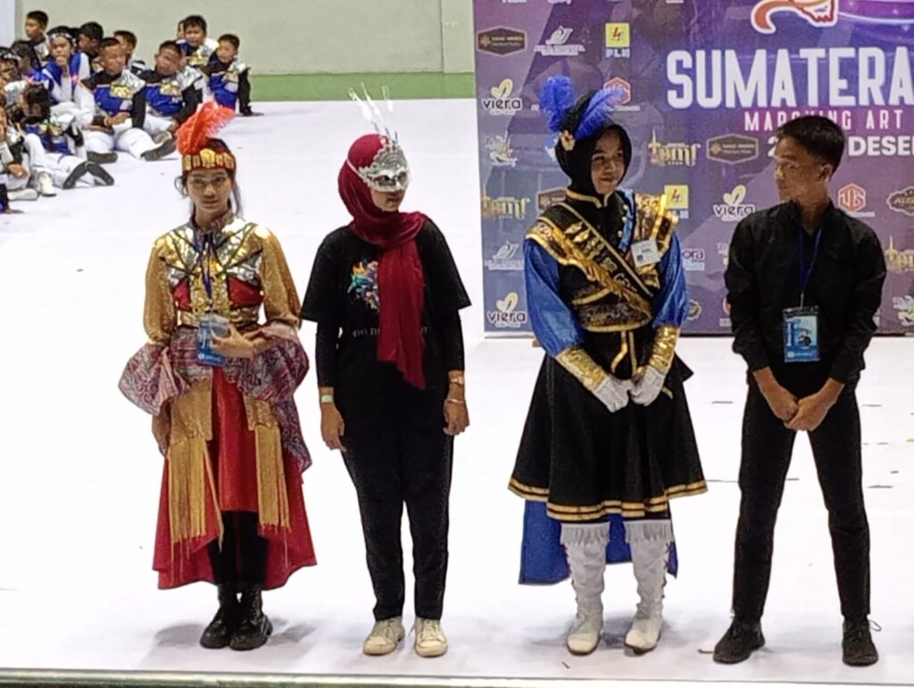 WhatsApp-Image-2024-12-30-at-13.36.42-2-1024x771 Pembagian Hadiah Pemenang Sumatera on Stage Marching Art Championship III 2924