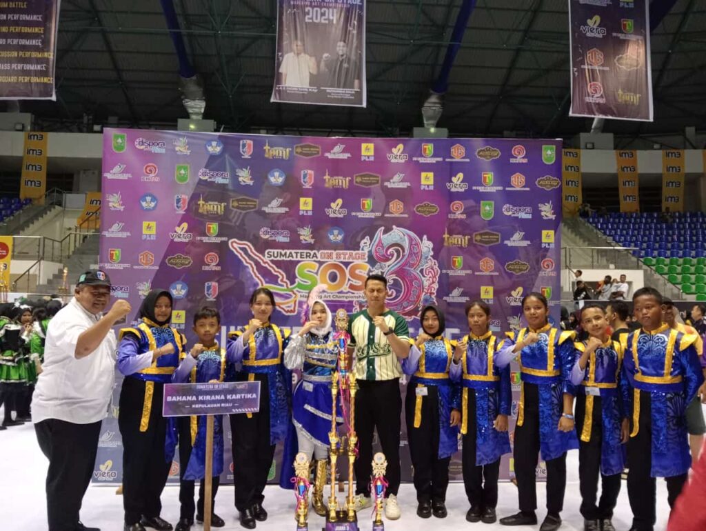 WhatsApp-Image-2024-12-30-at-13.36.45-1024x770 Pembagian Hadiah Pemenang Sumatera on Stage Marching Art Championship III 2924